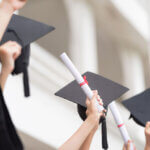 Diplomas universitários e os principais motivos para conseguir um
